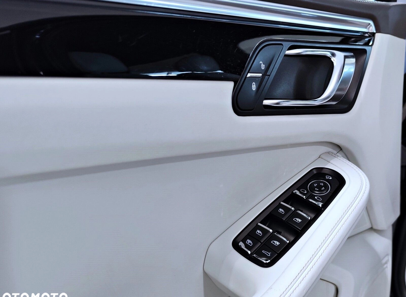 Porsche Macan cena 167900 przebieg: 138000, rok produkcji 2016 z Przedecz małe 562